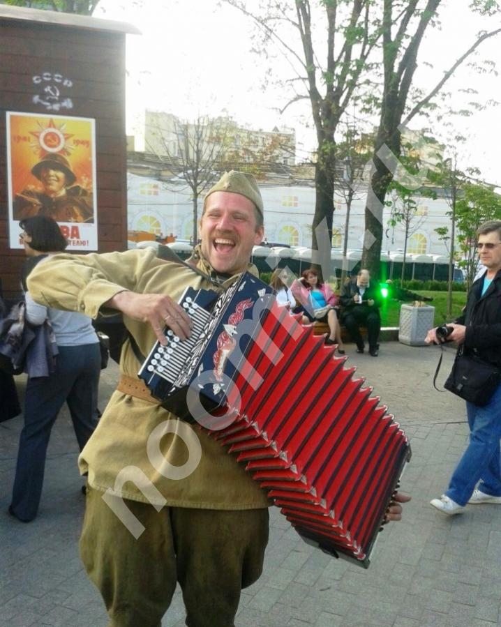 Поём под гармонь. гармонист, Московская область