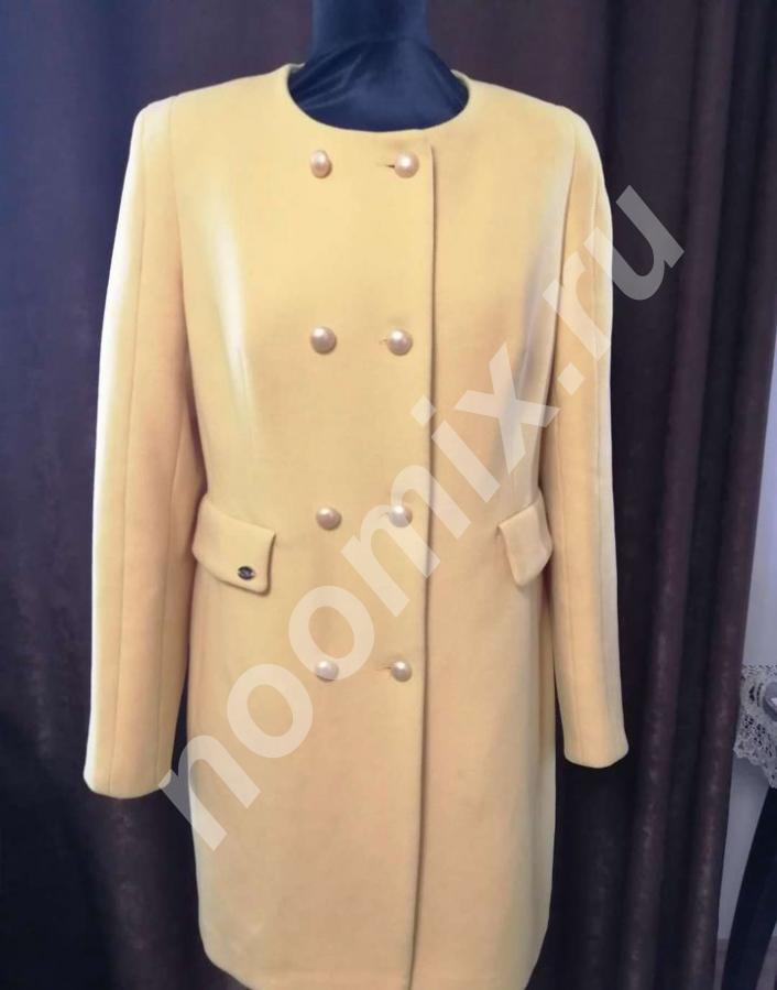 Продаю стильное пальто ярко жёлтого цвета