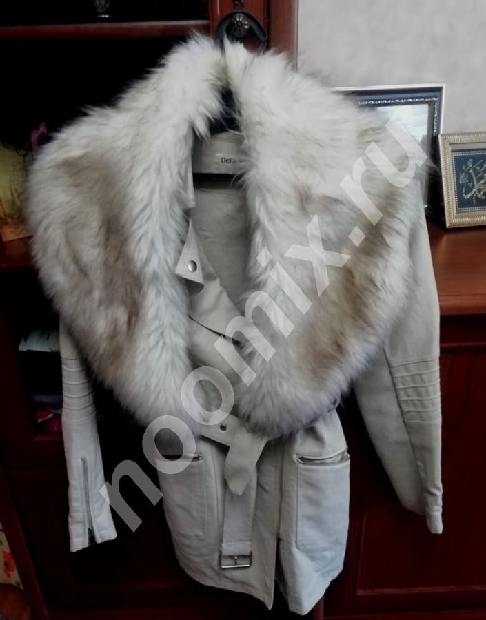 Продаю кожаное пальто цвет бежевый размер М, Тульская область