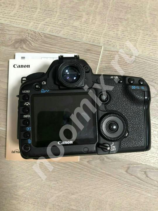 Полупрофессиональная зеркальная камера Canon EOS 5D Mark ll