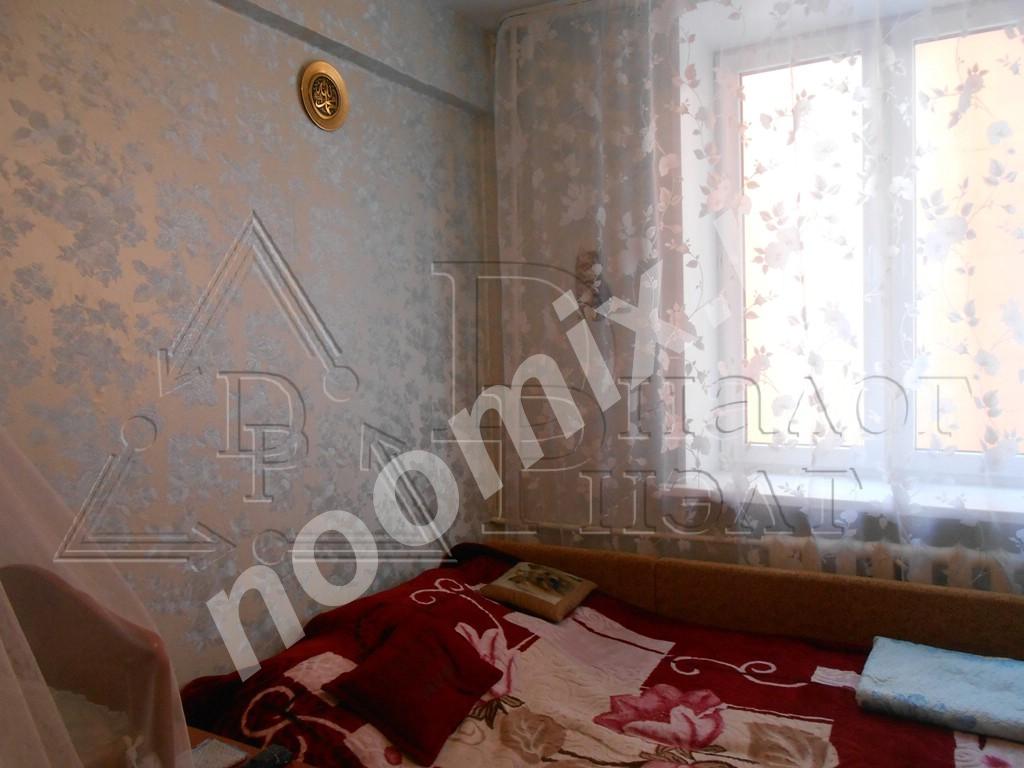 Продается комната в трехкомнатной квартире, в пешей ..., Московская область