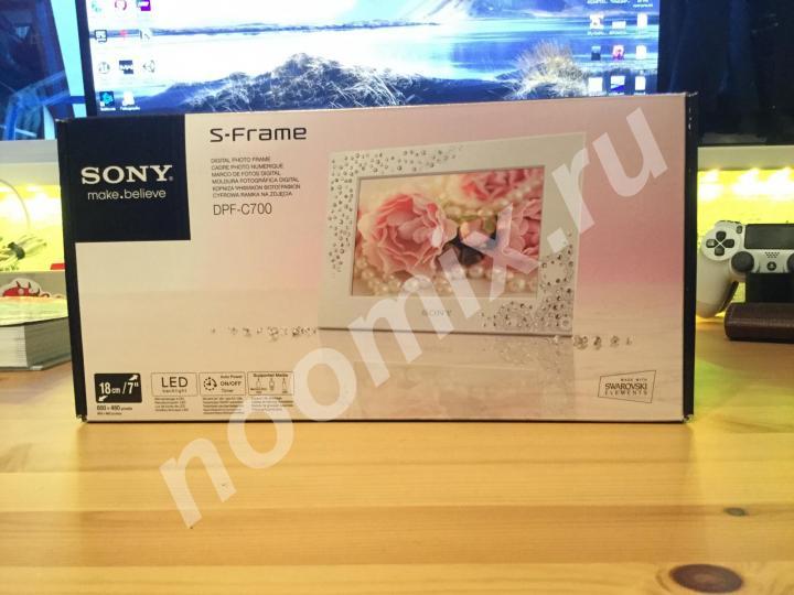 Фоторамка Sony S-Frame DPF-c700 WI Swarovski