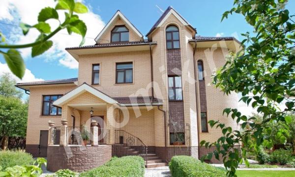 Продаю  дом  650 кв.м  12 соток Кирпич 83000000 руб.,  МОСКВА