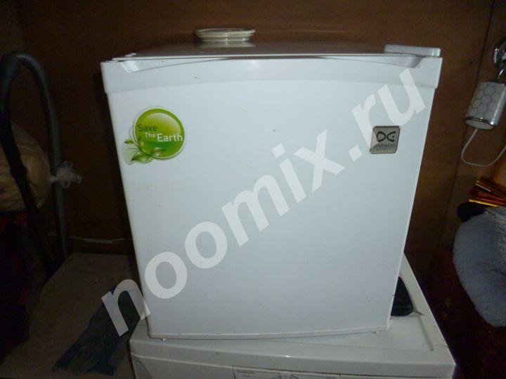 Продаю мини холодильник белый, Кировская область