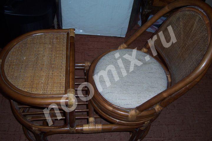 Продам поворотный стульчик со столиком, производство Италия, Московская область