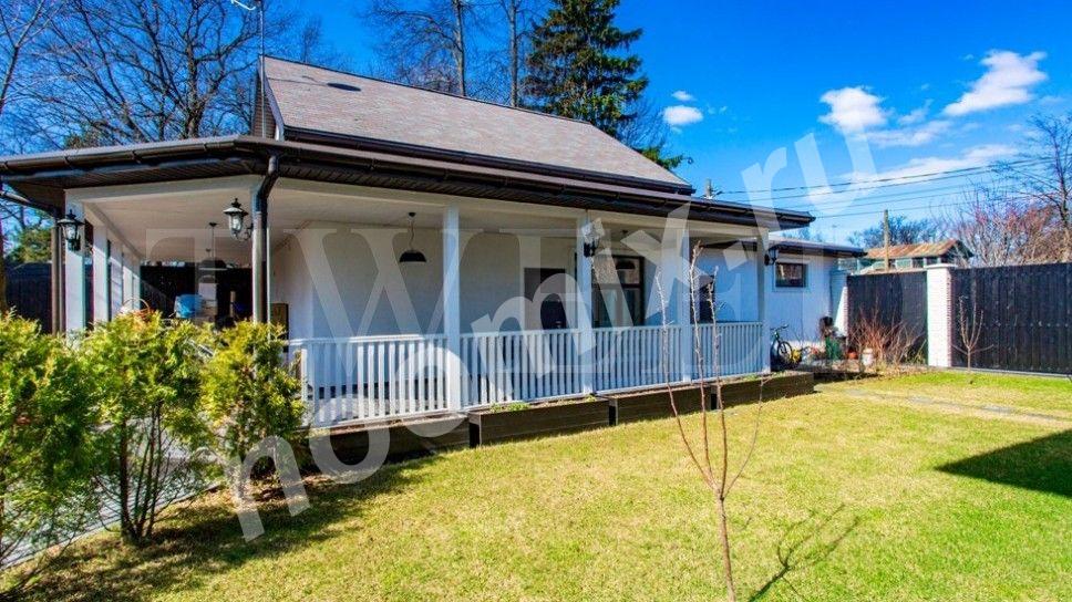 Продаю  дом , 600 кв.м , 15 соток, Кирпич, 146411200 руб.