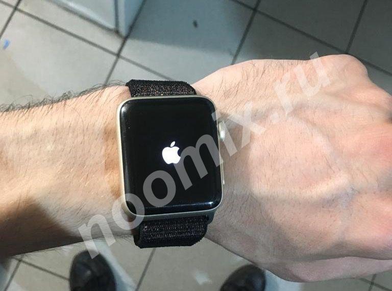 Продаю часы Apple Watch 2 42 mm gold