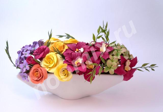 Цветы из полимерной глины в вазе